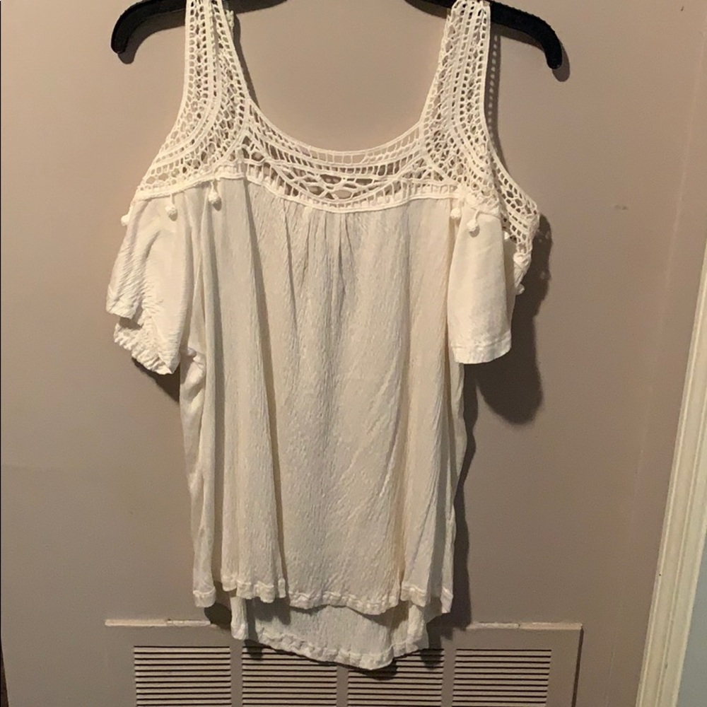 Cream shoulder sleeve top